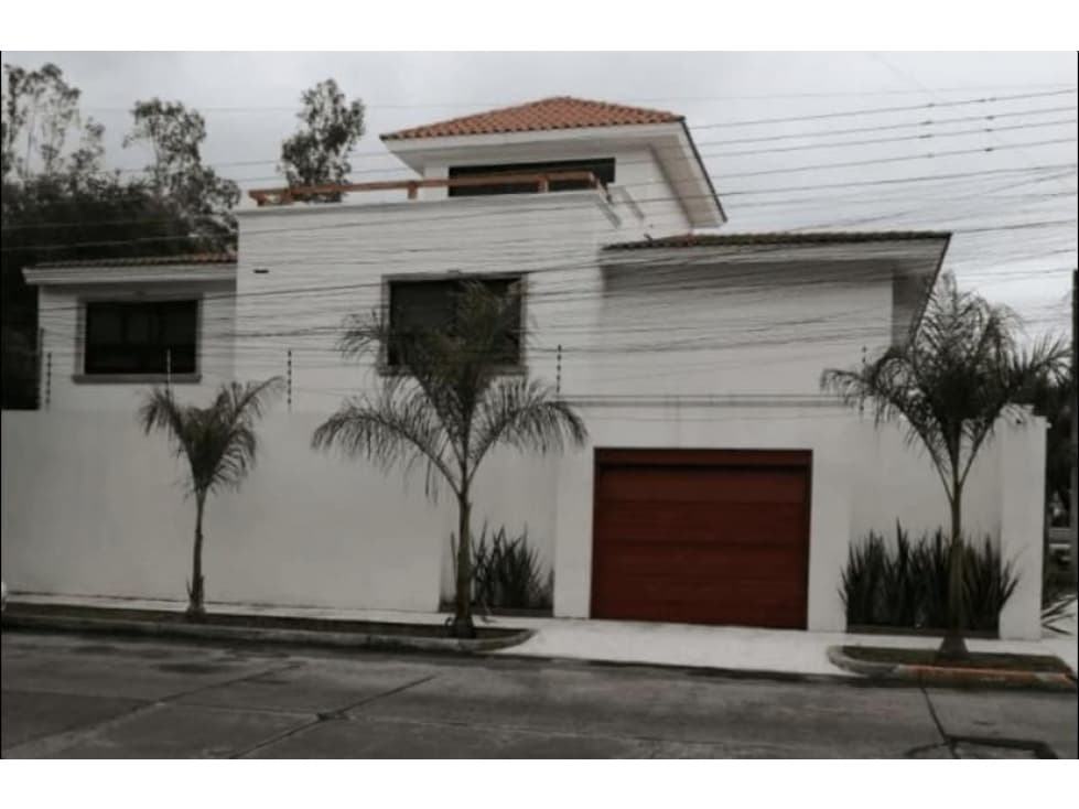 HERMOSA CASA EN VENTA EN BOSQUES DE LA VICTORIA GUADALAJARA JALISCO - 1