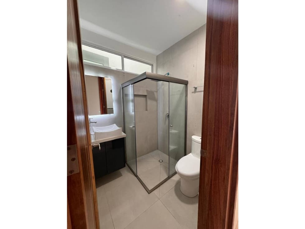 SE VENDE CASA TRES NIVELES VISTA PÀNORAMICA AL MAR PLAYAS ROSARITO - 1