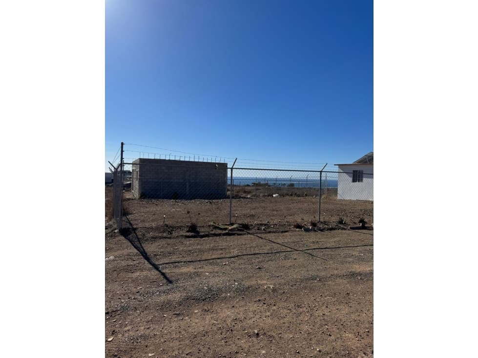 VENTA DE CABAÑAS EN LA BUFADORA ENSENADA A 50 MTS DE LA CARRETERA - 1