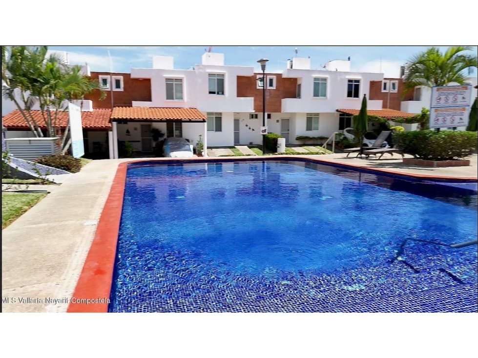 CASA VACACIONAL LLAVE EN MANO EN UBICACIÓN PRIVILEGIADA DE BUCERÍAS - 1