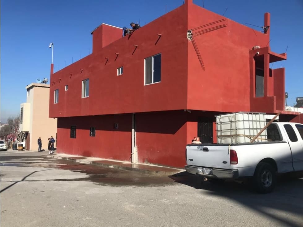 AMPLIA CASA EN VENTA NATURA SECCIÓN BOSQUES TIJUANA, B.C. - 1