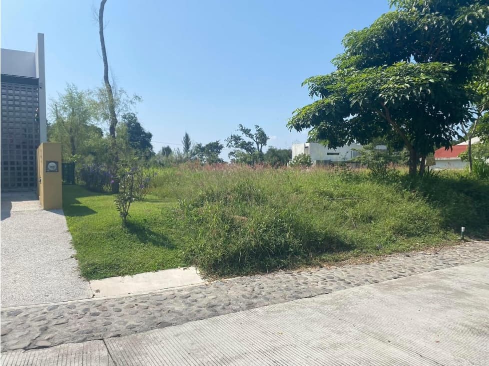 VENTA DE LOTE RESIDENCIAL EN TIERRA ALTA RESIENCIAL EL CHIVATO COLIMA - 1