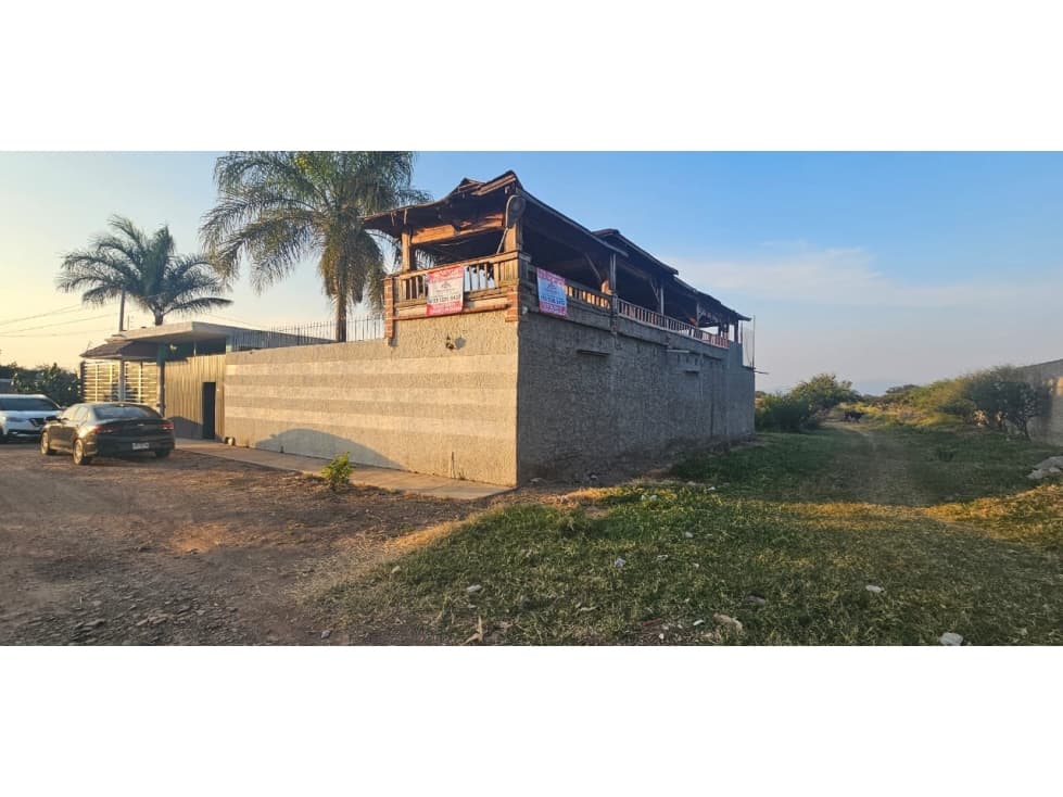 Bonita casa en venta en zona céntrica de Tizapán el Alto Jalisco - 1