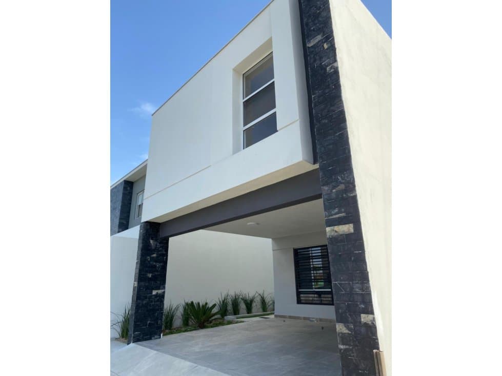 Venta de Casa en Apodaca 2 niveles - 1