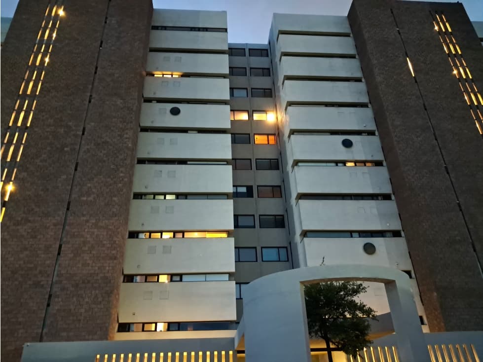 DEPARTAMENTO AMUEBLADO PISO 9 EN RENTA EN MIRA DIAMANTE QUERETARO GIR - 1
