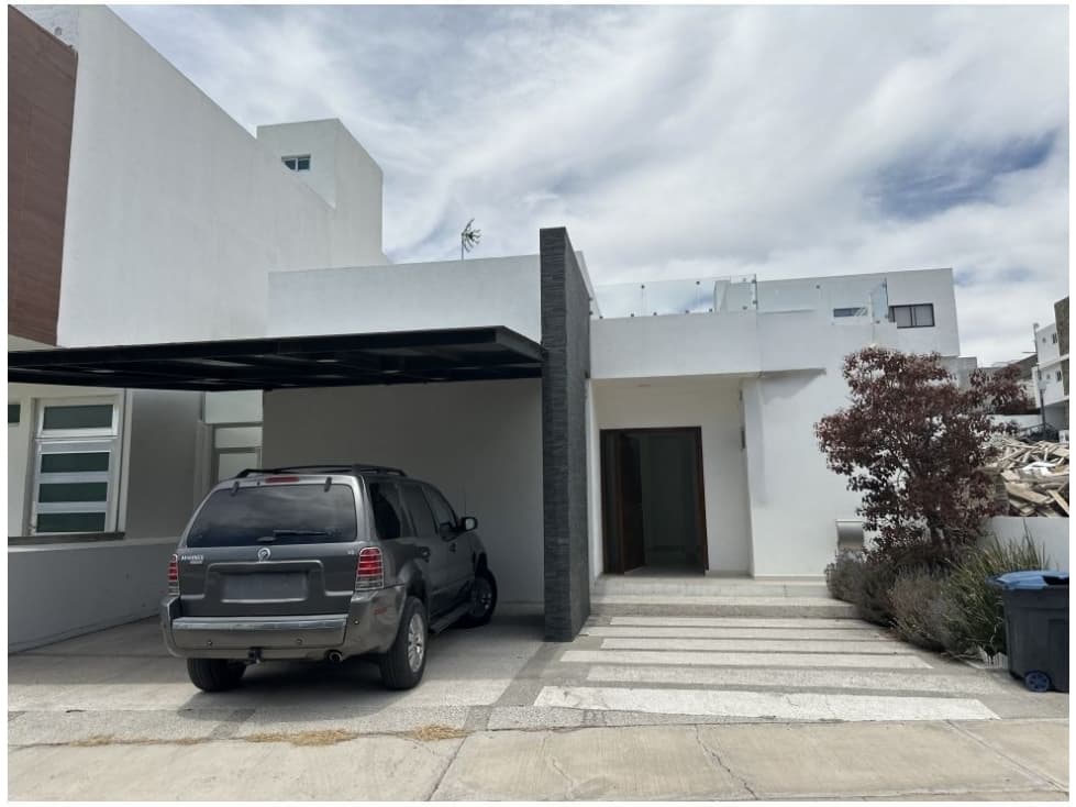 CASA DE UNA PLANTA EN VENTA EN LOMAS DE JURIQUILLA QUERÉTARO GBV - 1