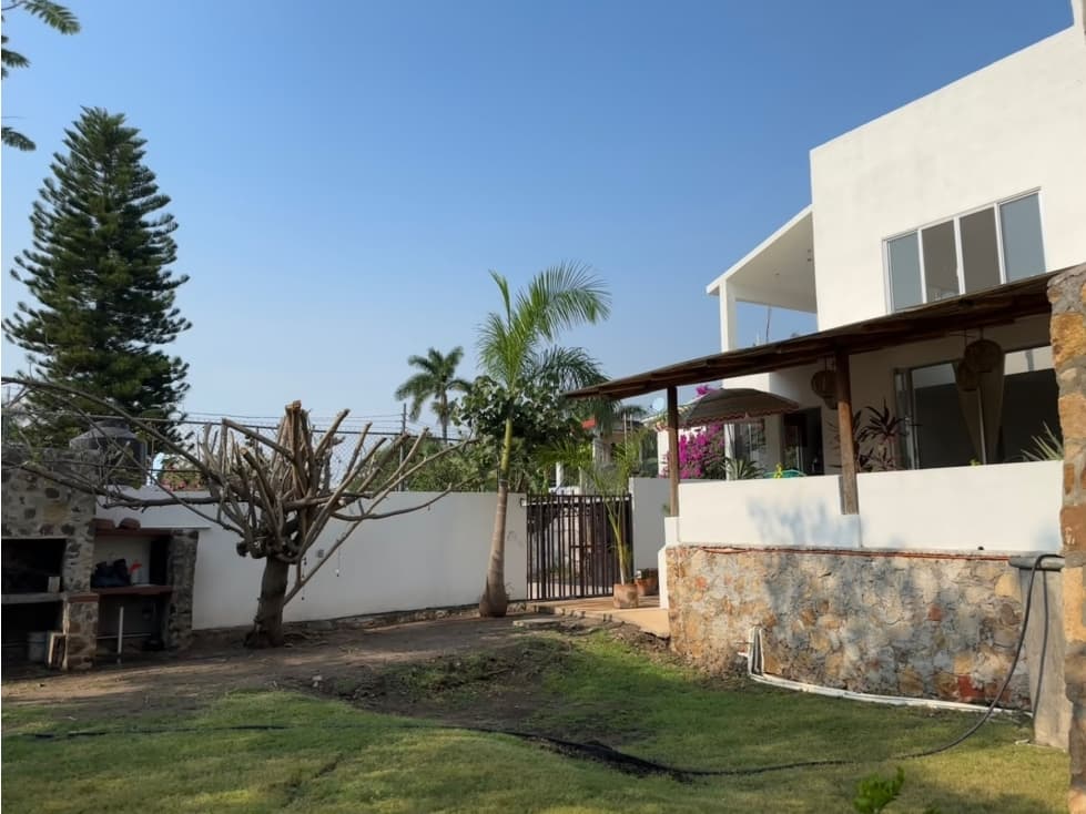 CASA EN CONDOMINIO EN VENTA A ORILLA DEL LAGO "LILY" - 1