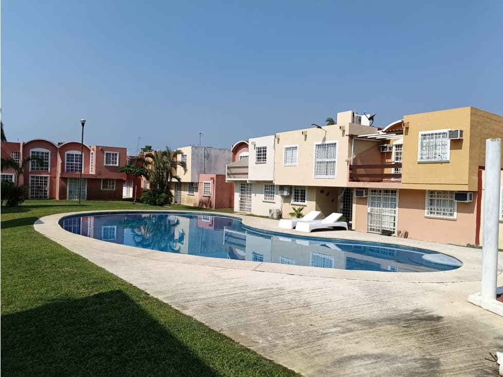 CASA EN VENTA FRACC GAVIOTAS LLANO LARGO ACAPULCO MUY AMPLIA - 1
