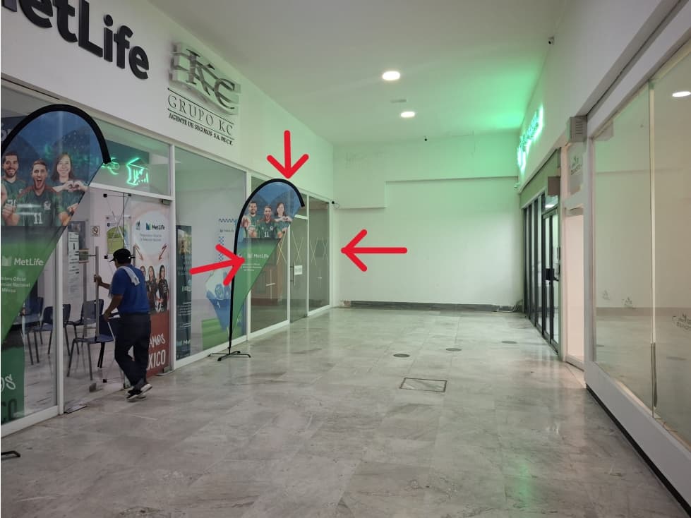 RENTA LOCAL INT PLAZA COSTERA 125 AV COSTERA FRAC MAGALLANES ACAPULCO - 1