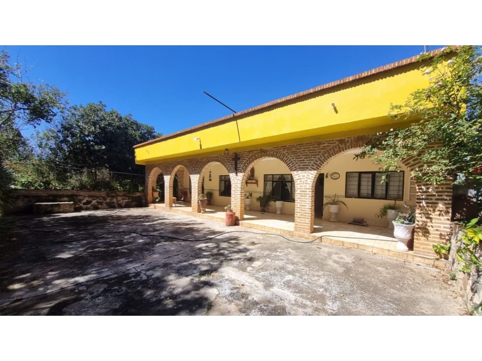 CASA JARRERO 1,959 M2 MARCOS CATELLANOS MICHOACAN - 1