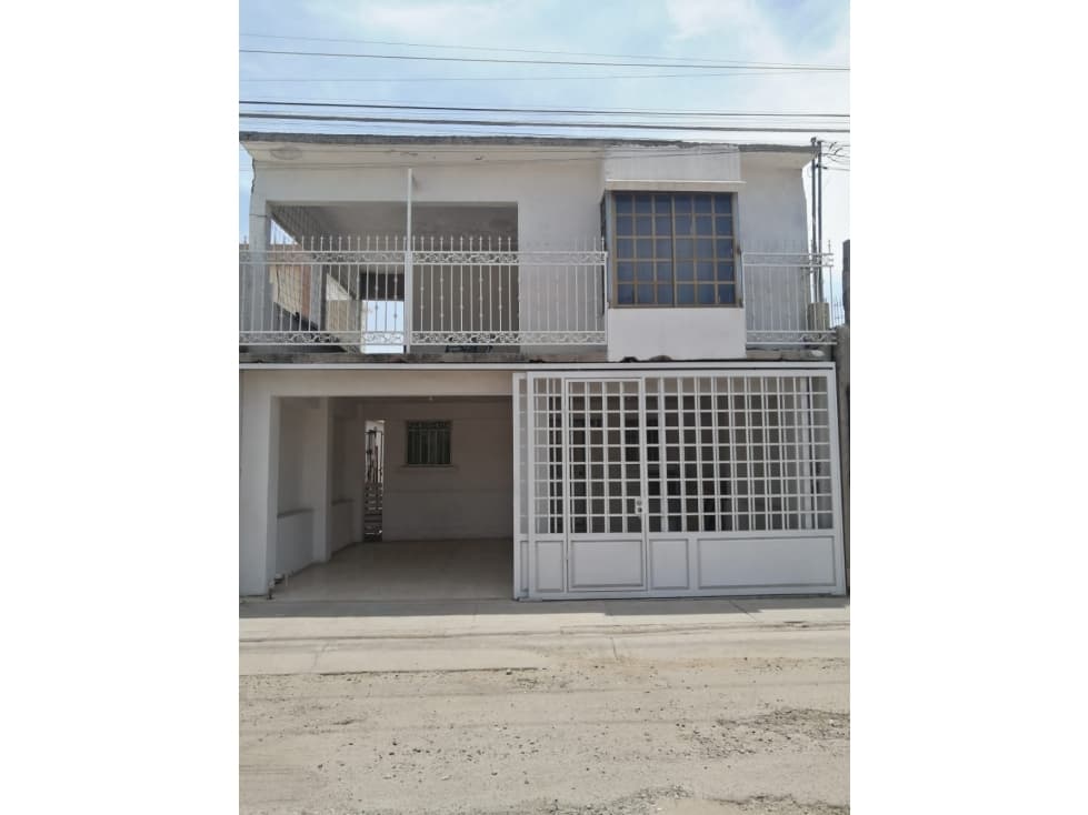 SE VENDE CASA EQUIPADA EN COLONIA LOS MANANTIALES $1,400,000 - 1