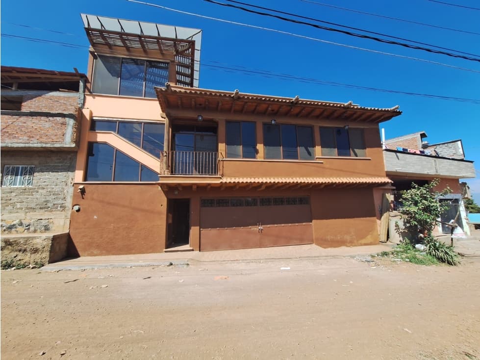 Casa en venta con vista al lago pátzcuaro - 1