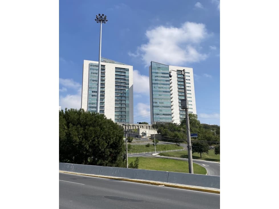 Penthouse Departamento La Diana en Venta - 1