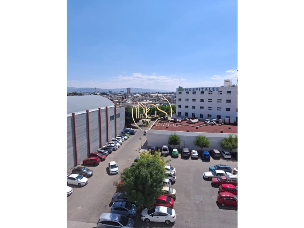 CONSULTORIO EN VENTA HOSPITAL MAC CELAYA - 1