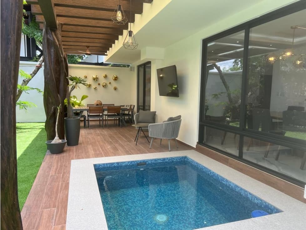 Renta de Casa en Privada Diade en Temozón Norte Merida Yucatan - 1