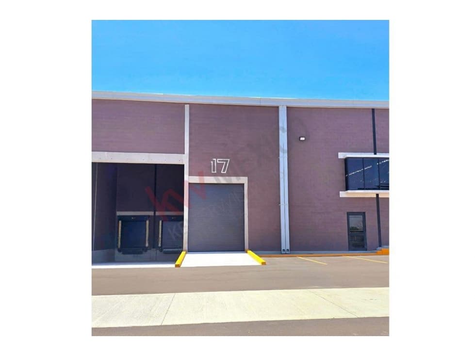 Bodega con altura de 9 metros. Juarez Chih - 1