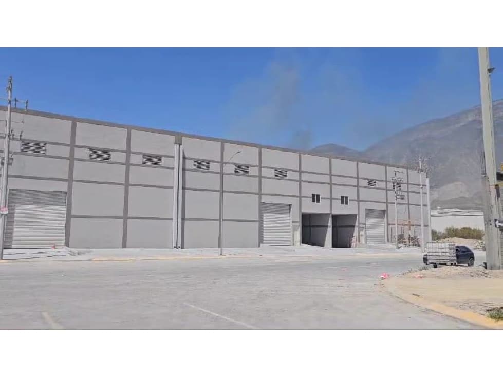 BODEGA EN RENTA PARA ESTRENAR EN PARQUE INDUSTRIAL EN SANTA CATARINA - 1