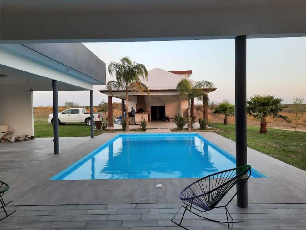 Casa Campestre con Alberca 10 hectarea límite Montemorelos y Cadereyta - 1