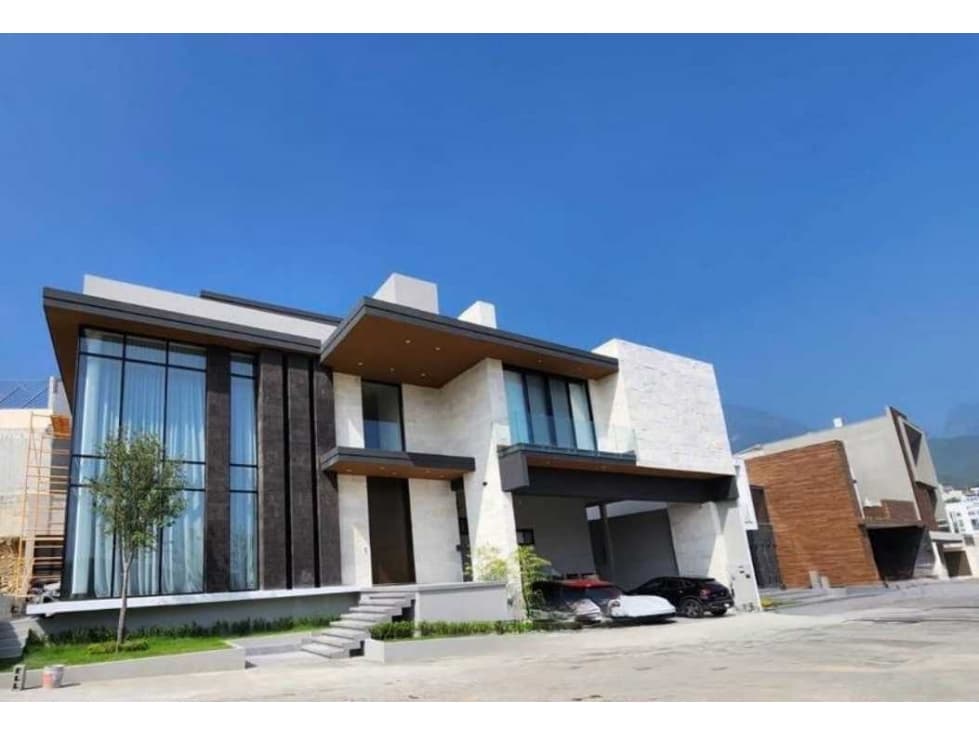 Casa en Venta en Colonia del Valle de Lujo en San Pedro - 1