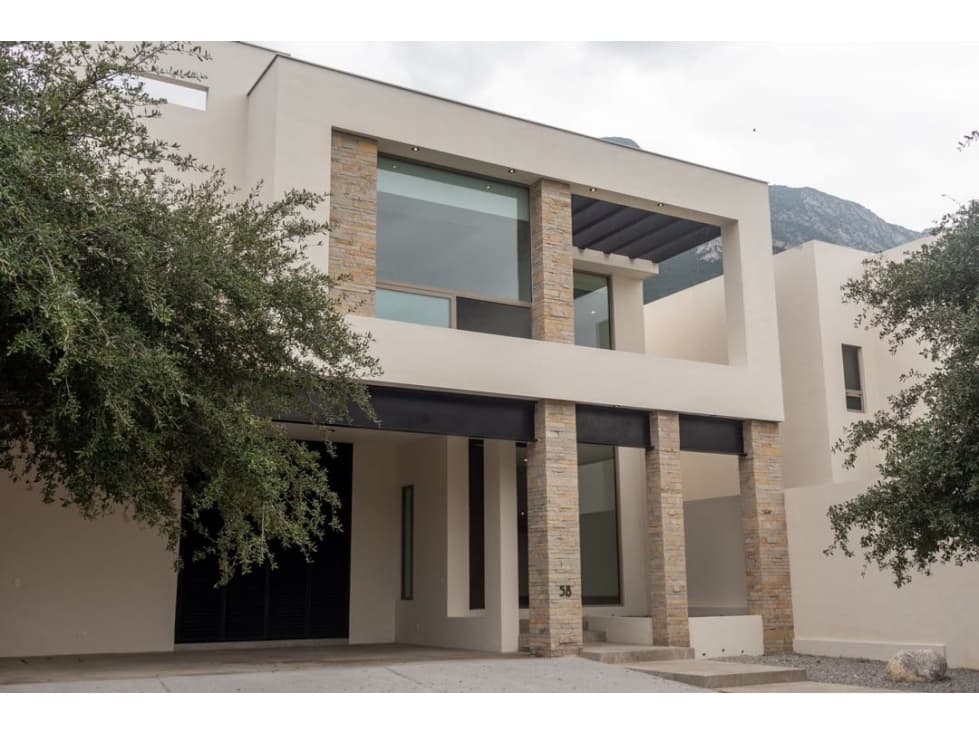 Casa en venta en Cordillera Residencial en Monterrey - 1