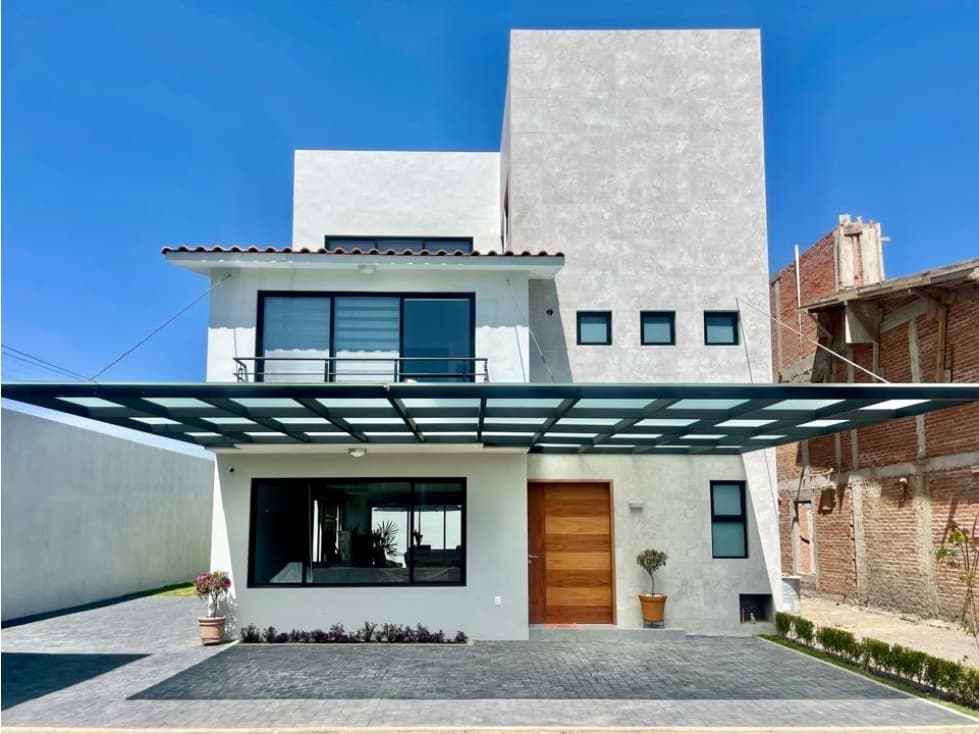 Casa en Venta en Metepec en Residencial Viena por Av Tecnológico - 1