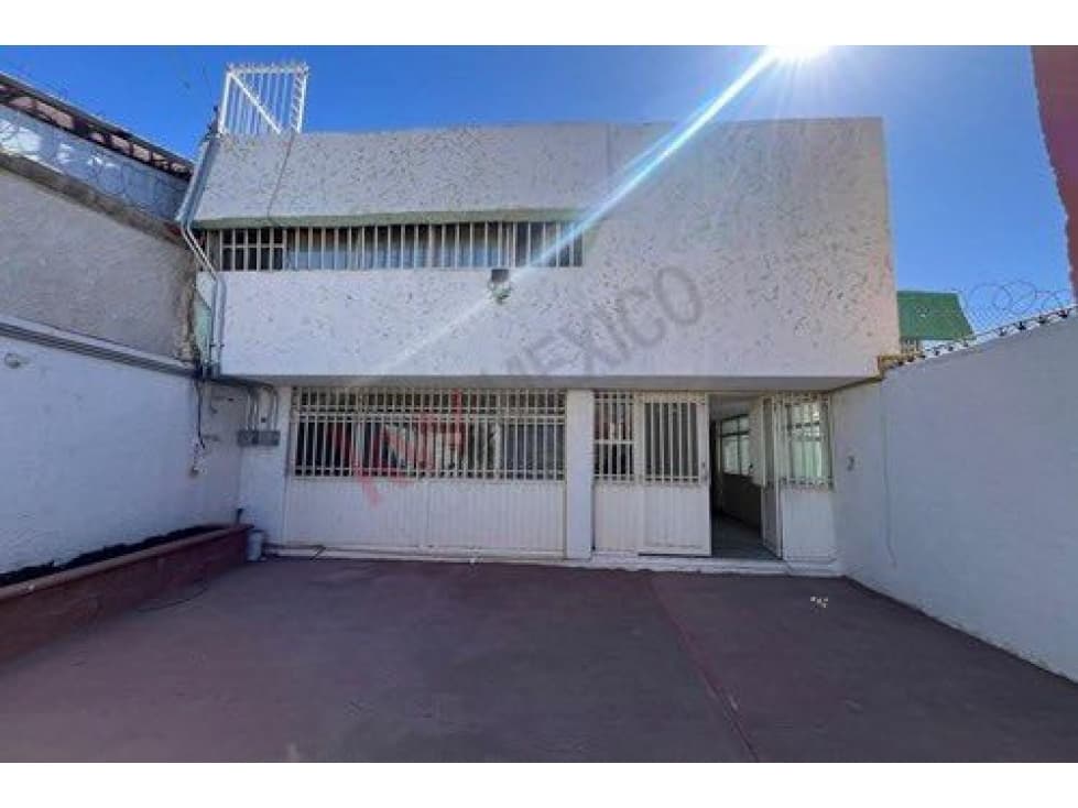 Local amplio para giro comercial o semi industrial. Juárez Chih. - 1