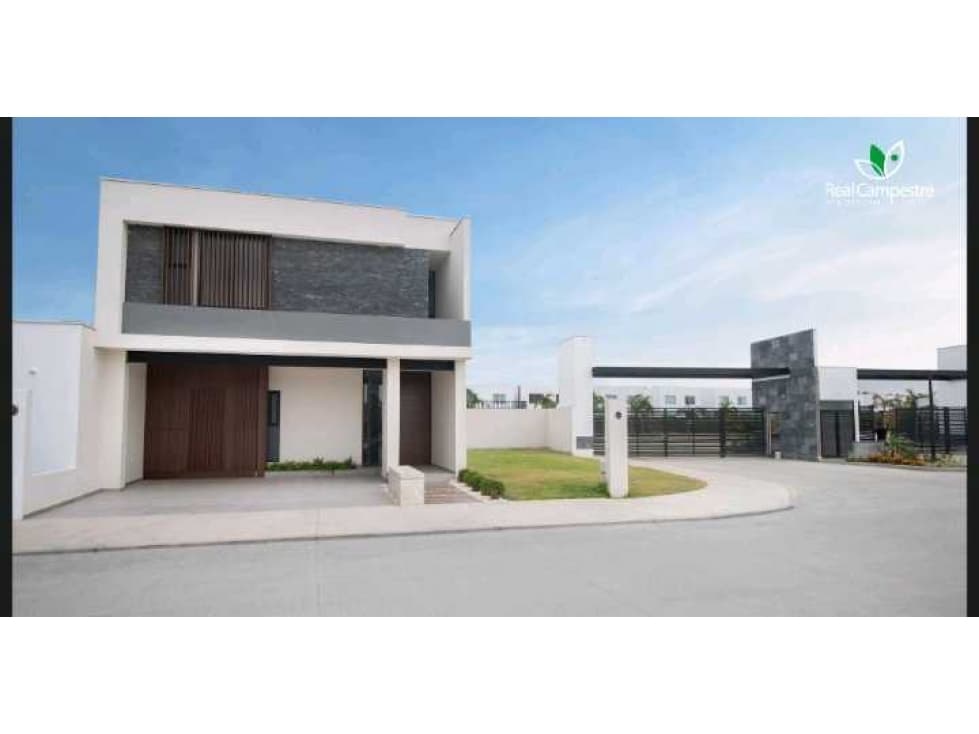 Casa en Venta 3 Recs. 3.5 Baños Cochera P/2 Autos Real Campestre - 1