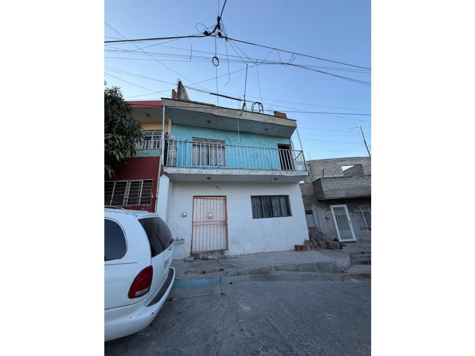 OPORTUNIDAD!! CASA EN VENTA EN LA COLONIA HELIODORO HERNÁNDEZ LOZA GDL - 1