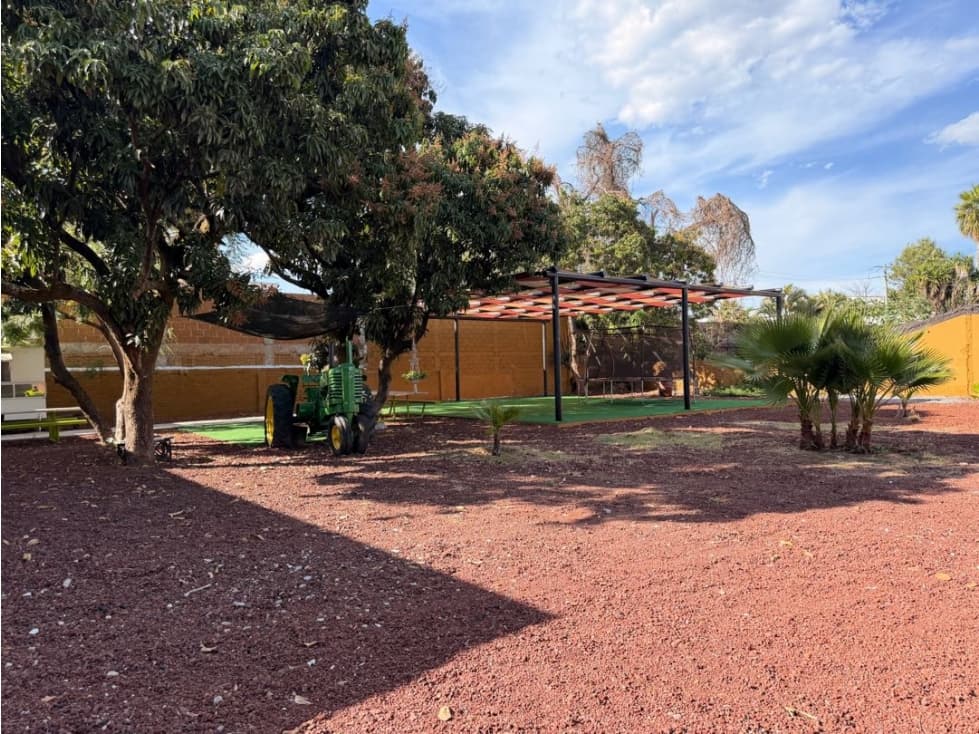 SE VENDE O SE RENTA QUINTA EN JACONA, MICHOACAN - 1