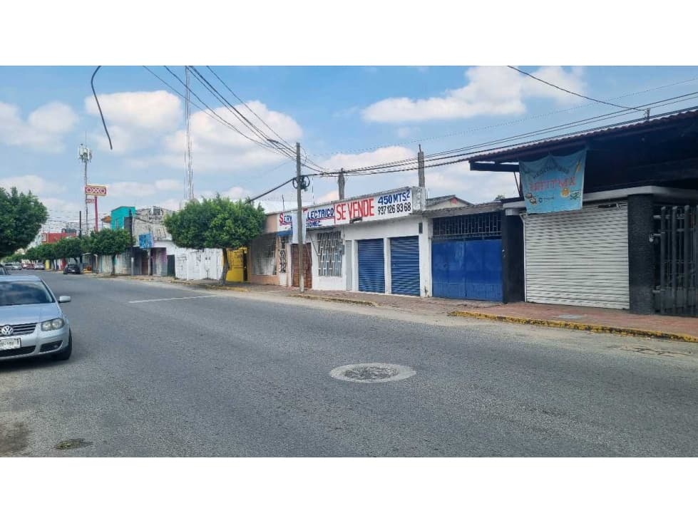 Terreno Con Casa y local Comercial Calle Corregidora - 1
