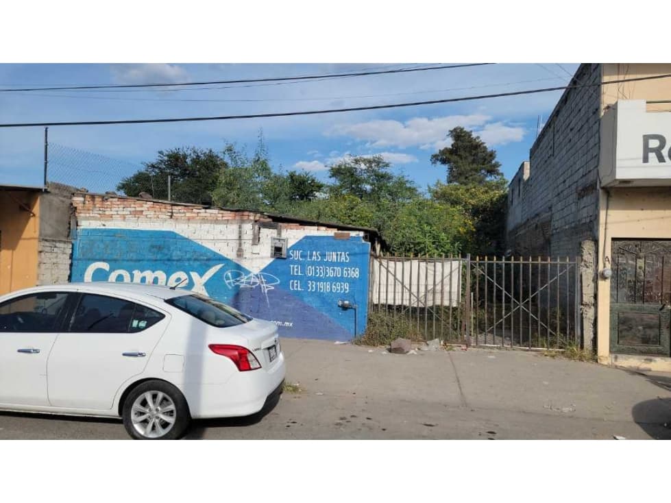 Terreno de 400 m² en renta sobre Av. Juan de la Barrera - 1