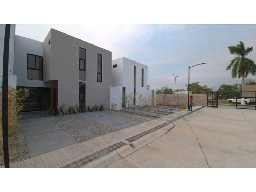 VENTA - Casa 3 Recámaras 3.5 Baños Alberca y Palapa El Cedro - 1