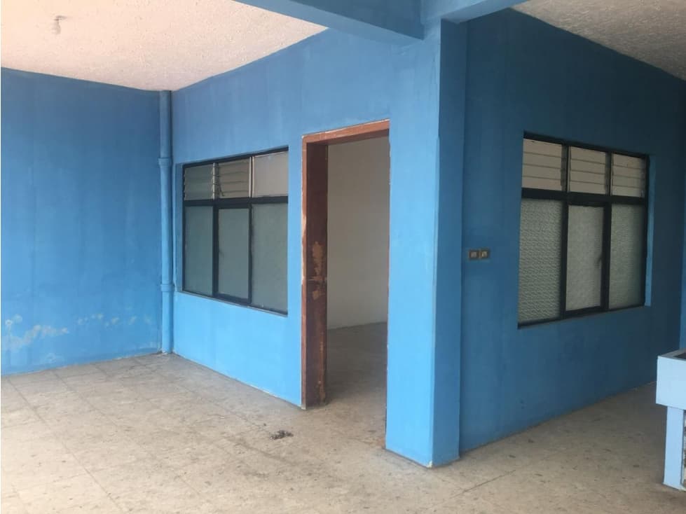 SE RENTA PARA OFICINA O NEGOCIO - 1
