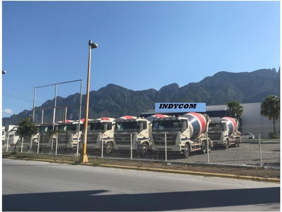 TERRENO COMERCIAL / INDUSTRIAL - 1