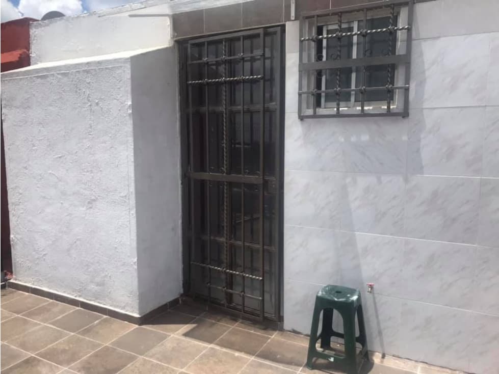 Venta de Casa en Condominio en Tzompantle - 1