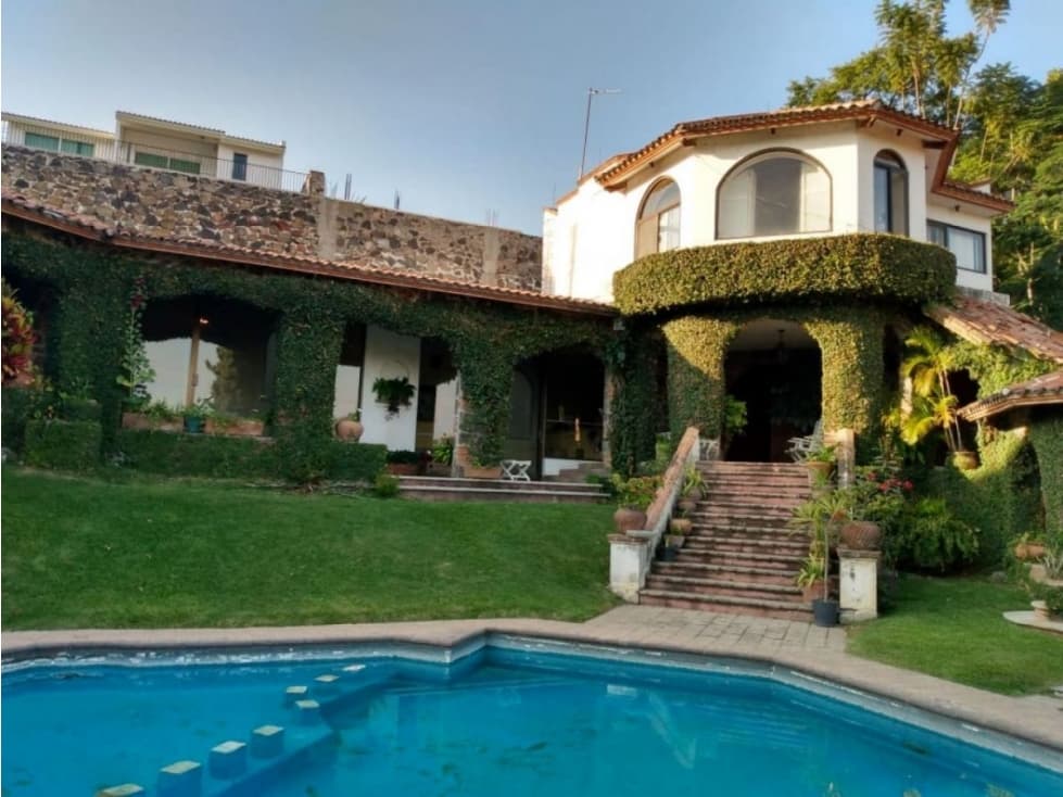 Venta de Casa Sola en Lomas de Cocoyoc - 1