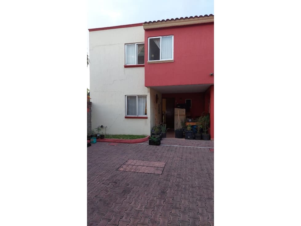 Venta de Casa en Condominio en el Centro de Jiutepec - 1