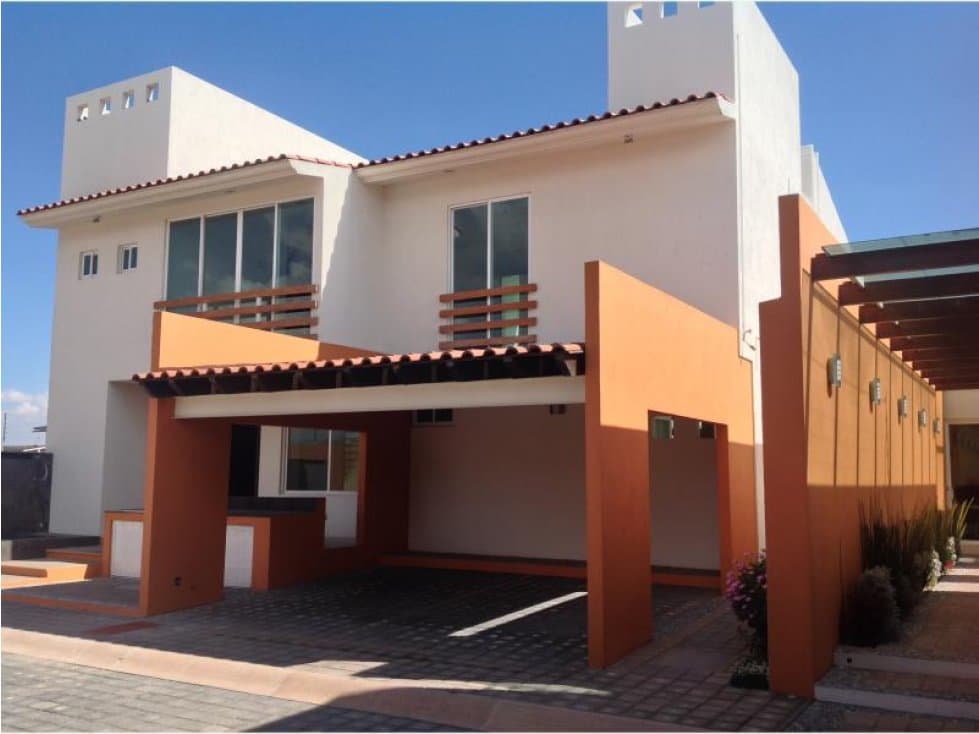 Casa Nueva en Venta en Toluca en Residencial Cacalomacan - 1