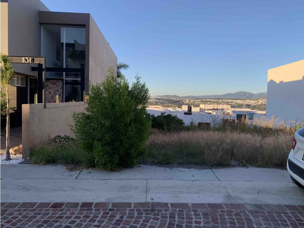 EXCELENTE TERRENO EN VENTA EN CUMBRES DEL LAGO,JURIQUILLA. - 1