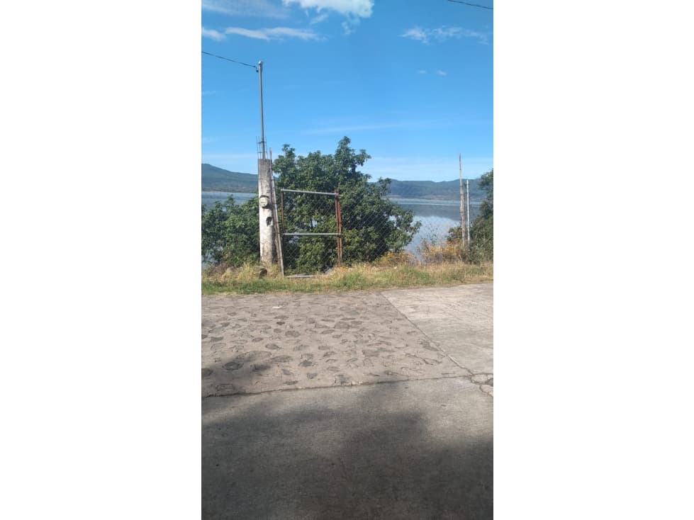 SE VENDE TERRENO EN QUIROGA CON VISTA AL LAGO - 1