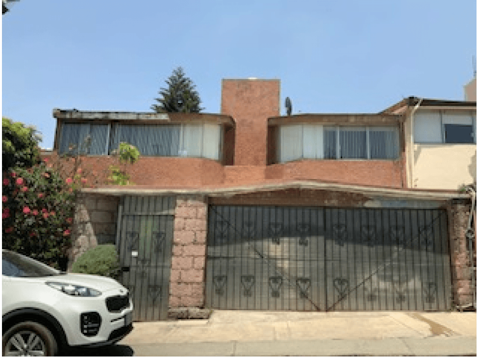 Casa en Venta en INTERLOMAS, Huixquilucan - 1