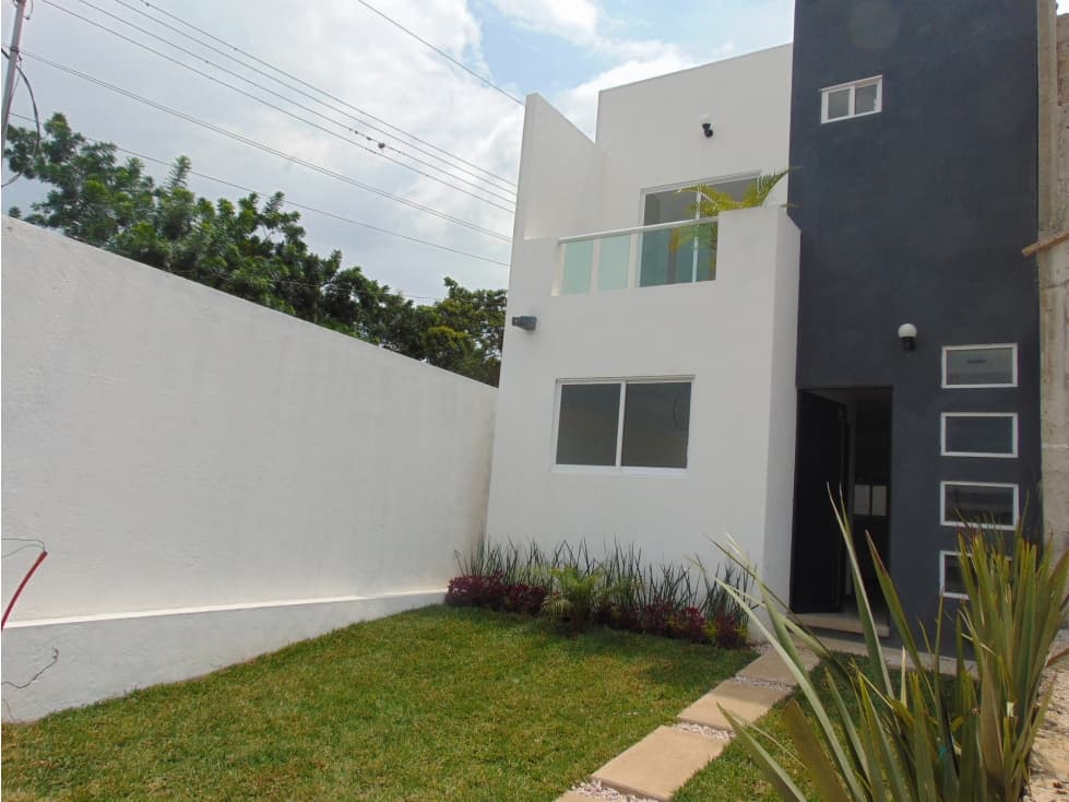CASA EN VENTA EN YECAPIXTLA MORELOS EXCELENTE UBICACION - 1