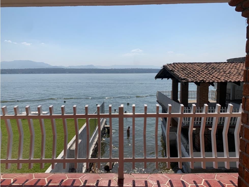 Casa Sola en Tequesquitengo, Jojutla, Morelos - 1
