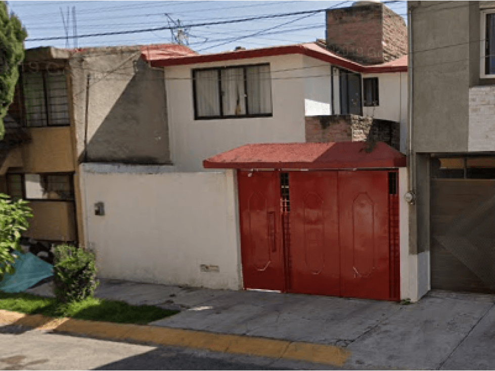 EXCELENTE CASA EN REMATE BANCARIO EN TOLUCA - 1