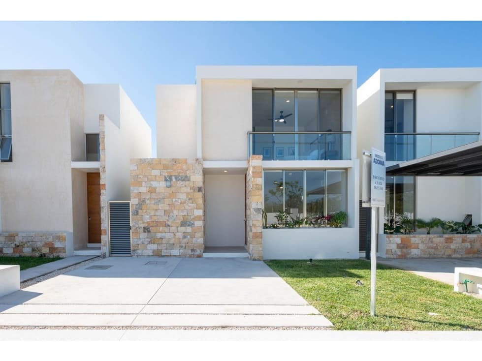 Casa en venta dentro de privada residencial en Dzitya - 1