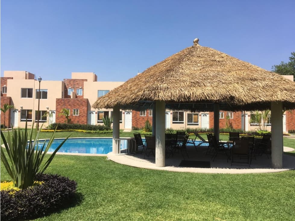 Estrene casa en Colinas del Mirador, 2 y 3 Rec, Alberca, Vigilancia - 1
