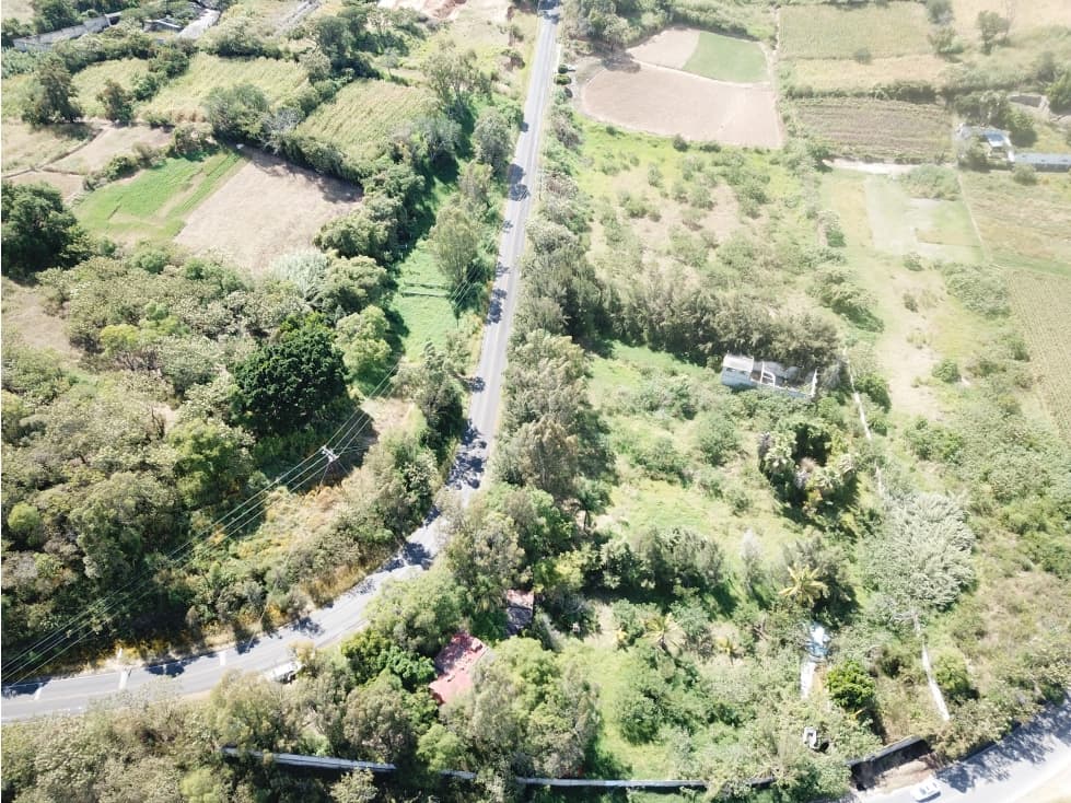 Terreno excelente ubicación 23,500 m² Tonatico - 1