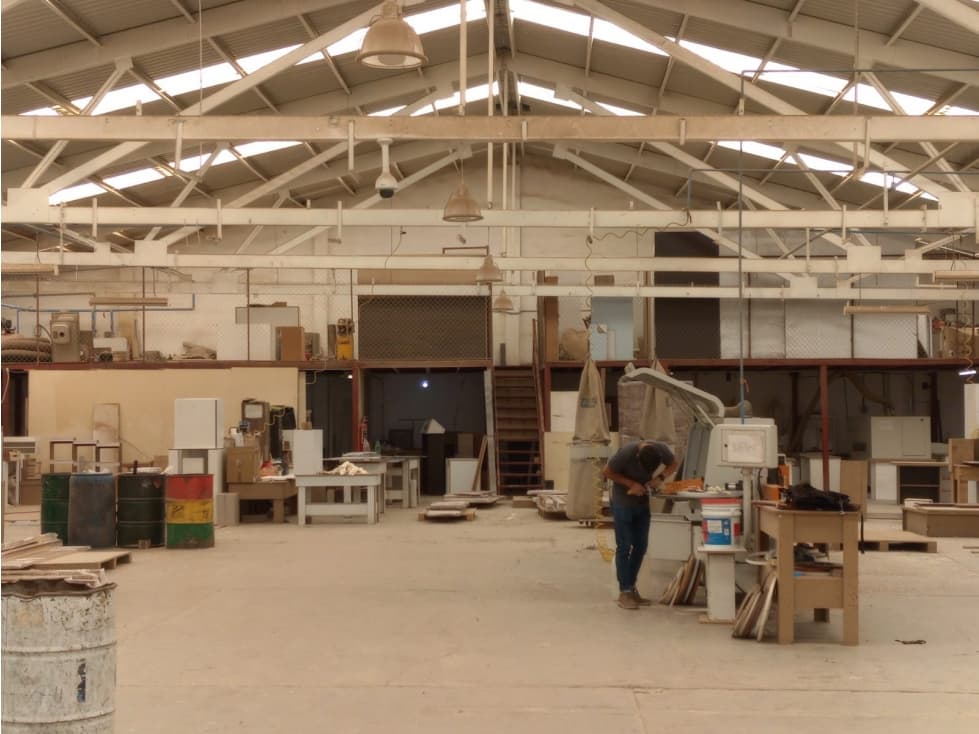 BODEGA EN VENTA ECATEPEC 1,750 M2 - 1