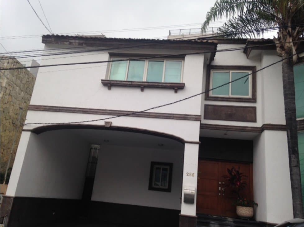 CASA EN RENTA EN COLORINES GHC - 1