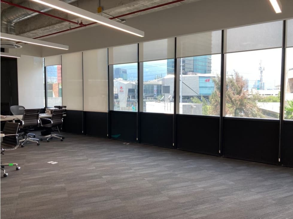 Oficina  adecuada renta valle oriente para 15 personas LSL - 1